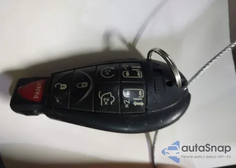 2009 Chrysler Town & Country Limited из США, поврежденный, VIN 2A8HR64X09R581966